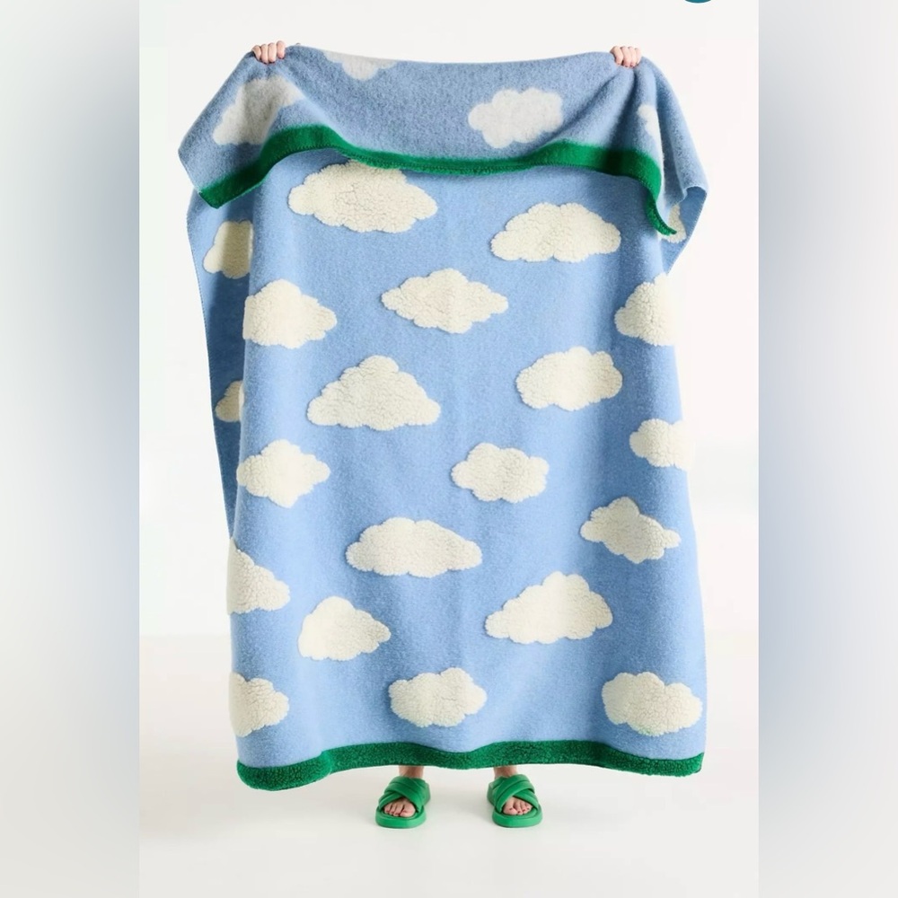 NEW Anthropologie Glimmers Cloud Icon Wool Throw Blanket